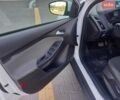 Белый Форд Фокус, объемом двигателя 2 л и пробегом 300 тыс. км за 5900 $, фото 7 на Automoto.ua
