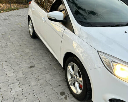 Белый Форд Фокус, объемом двигателя 2 л и пробегом 309 тыс. км за 6800 $, фото 1 на Automoto.ua