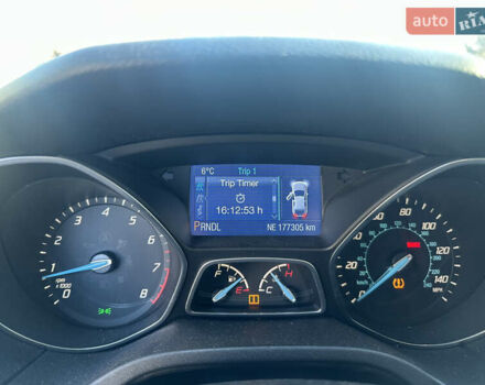 Білий Форд Фокус, об'ємом двигуна 2 л та пробігом 177 тис. км за 6300 $, фото 12 на Automoto.ua