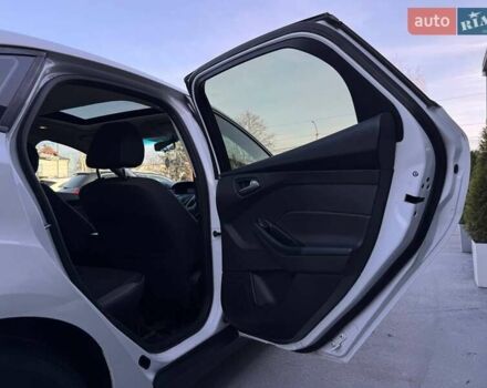 Білий Форд Фокус, об'ємом двигуна 2 л та пробігом 269 тис. км за 7300 $, фото 52 на Automoto.ua