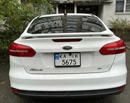 Белый Форд Фокус, объемом двигателя 2 л и пробегом 165 тыс. км за 8000 $, фото 3 на Automoto.ua