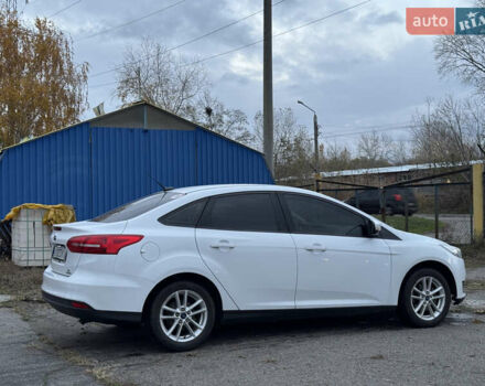 Форд Фокус 2015 в Полтаве на Automoto.ua Белый Форд Фокус, объемом двигателя 2 л и пробегом 345 тыс. км за 9800 $, фото 3 на Automoto.ua