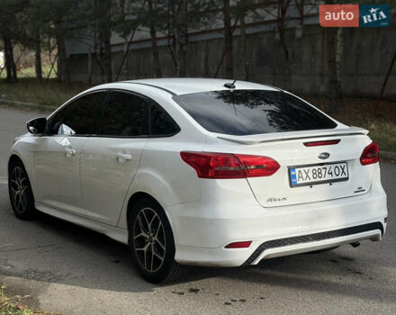 Белый Форд Фокус, объемом двигателя 2 л и пробегом 146 тыс. км за 7800 $, фото 6 на Automoto.ua