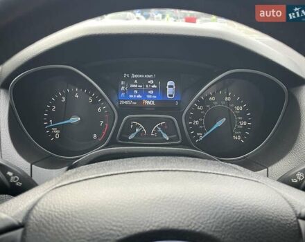 Белый Форд Фокус, объемом двигателя 2 л и пробегом 205 тыс. км за 8300 $, фото 30 на Automoto.ua