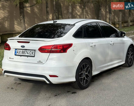 Белый Форд Фокус, объемом двигателя 2 л и пробегом 146 тыс. км за 7800 $, фото 4 на Automoto.ua