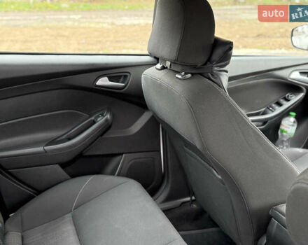 Білий Форд Фокус, об'ємом двигуна 2 л та пробігом 160 тис. км за 8500 $, фото 10 на Automoto.ua