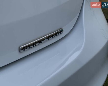 Белый Форд Фокус, объемом двигателя 2 л и пробегом 195 тыс. км за 8200 $, фото 14 на Automoto.ua