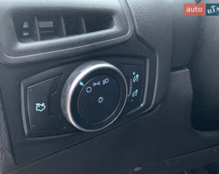 Белый Форд Фокус, объемом двигателя 2 л и пробегом 195 тыс. км за 8200 $, фото 19 на Automoto.ua