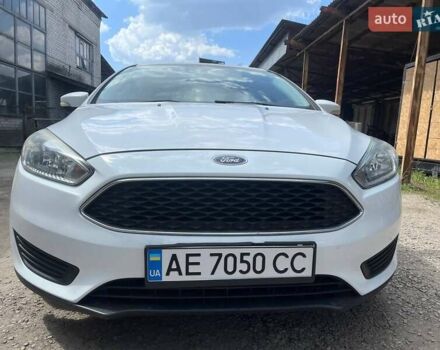 Белый Форд Фокус, объемом двигателя 2 л и пробегом 129 тыс. км за 7500 $, фото 2 на Automoto.ua
