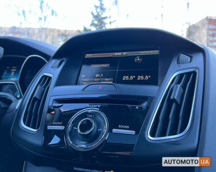 Форд Фокус 2015 в Львове на Automoto.ua Белый Форд Фокус, объемом двигателя 2 л и пробегом 53 тыс. км за 9900 $, фото 18 на Automoto.ua