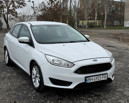 Білий Форд Фокус, об'ємом двигуна 2 л та пробігом 160 тис. км за 8500 $, фото 2 на Automoto.ua
