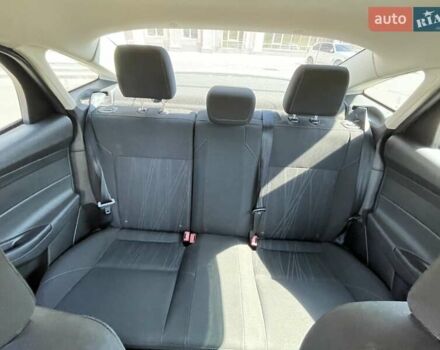 Белый Форд Фокус, объемом двигателя 2 л и пробегом 206 тыс. км за 8800 $, фото 11 на Automoto.ua