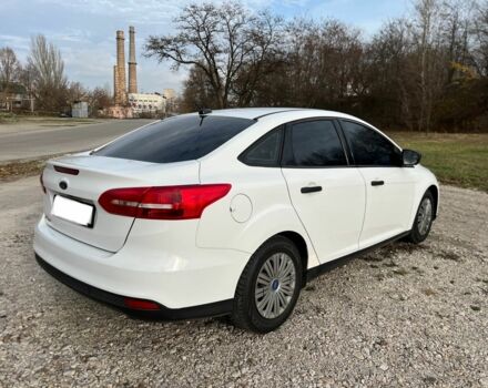 Білий Форд Фокус, об'ємом двигуна 2 л та пробігом 155 тис. км за 6999 $, фото 4 на Automoto.ua