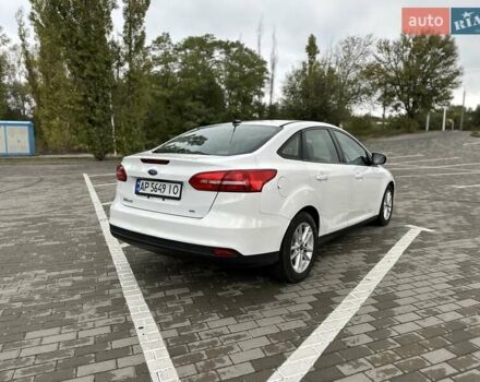 Форд Фокус 2015 в Запорожье на Automoto.ua Белый Форд Фокус, объемом двигателя 2 л и пробегом 150 тыс. км за 9900 $, фото 5 на Automoto.ua