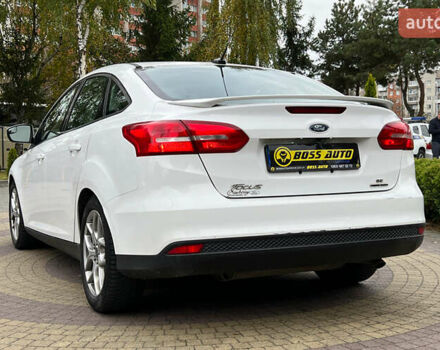 Форд Фокус 2015 у Львові на Automoto.ua Білий Форд Фокус, об'ємом двигуна 2 л та пробігом 175 тис. км за 8500 $, фото 4 на Automoto.ua