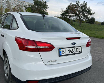 Форд Фокус 2015 у Горішні Плавні (Комсомольськ) на Automoto.ua Білий Форд Фокус, об'ємом двигуна 2 л та пробігом 165 тис. км за 6999 $, фото 4 на Automoto.ua