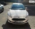 Білий Форд Фокус, об'ємом двигуна 2 л та пробігом 130 тис. км за 9000 $, фото 3 на Automoto.ua