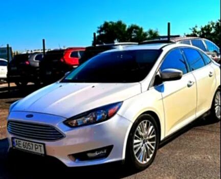 Белый Форд Фокус, объемом двигателя 2 л и пробегом 140 тыс. км за 9100 $, фото 1 на Automoto.ua