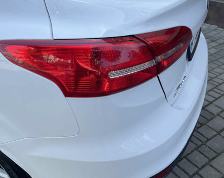 Белый Форд Фокус, объемом двигателя 2 л и пробегом 195 тыс. км за 8222 $, фото 20 на Automoto.ua