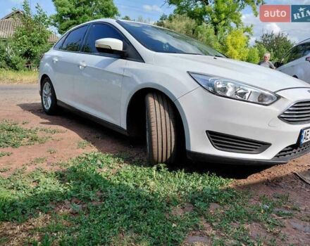 Белый Форд Фокус, объемом двигателя 2 л и пробегом 155 тыс. км за 8500 $, фото 3 на Automoto.ua