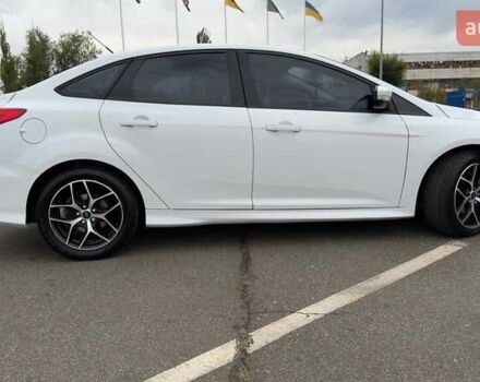 Форд Фокус 2015 в Кривом Роге на Automoto.ua Белый Форд Фокус, объемом двигателя 2 л и пробегом 109 тыс. км за 8900 $, фото 4 на Automoto.ua