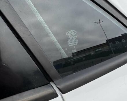 Белый Форд Фокус, объемом двигателя 2 л и пробегом 205 тыс. км за 8300 $, фото 46 на Automoto.ua