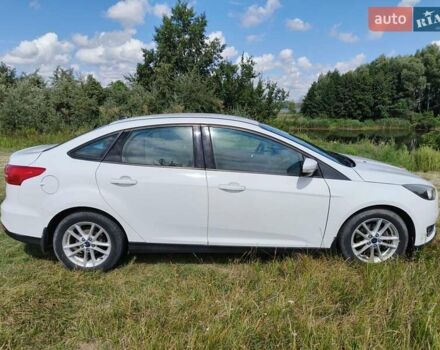Белый Форд Фокус, объемом двигателя 2 л и пробегом 239 тыс. км за 8400 $, фото 5 на Automoto.ua