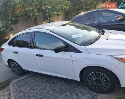 Форд Фокус 2015 у Софіївська Борщагівка на Automoto.ua Білий Форд Фокус, об'ємом двигуна 2 л та пробігом 210 тис. км за 7400 $, фото 1 на Automoto.ua