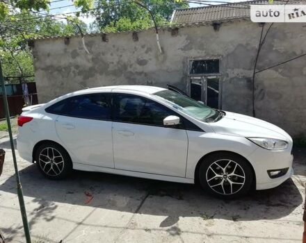 Білий Форд Фокус, об'ємом двигуна 2 л та пробігом 130 тис. км за 9000 $, фото 5 на Automoto.ua