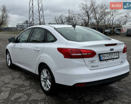 Білий Форд Фокус, об'ємом двигуна 2 л та пробігом 160 тис. км за 8500 $, фото 6 на Automoto.ua