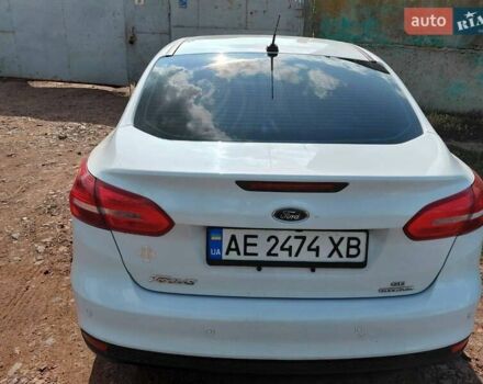 Белый Форд Фокус, объемом двигателя 2 л и пробегом 155 тыс. км за 8500 $, фото 6 на Automoto.ua