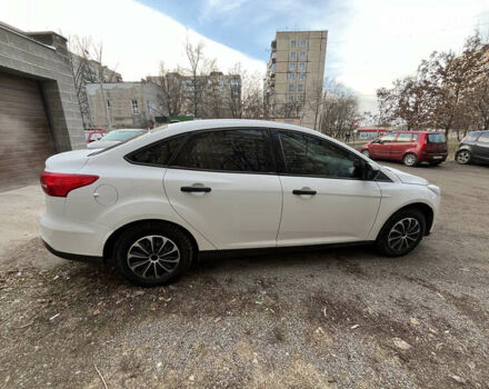 Белый Форд Фокус, объемом двигателя 2 л и пробегом 161 тыс. км за 8300 $, фото 6 на Automoto.ua
