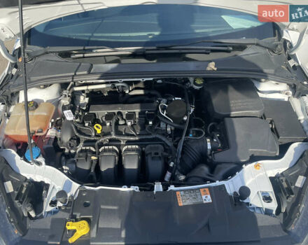 Белый Форд Фокус, объемом двигателя 2 л и пробегом 117 тыс. км за 8599 $, фото 6 на Automoto.ua