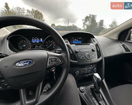 Форд Фокус 2015 в Запорожье на Automoto.ua Белый Форд Фокус, объемом двигателя 2 л и пробегом 150 тыс. км за 9900 $, фото 11 на Automoto.ua