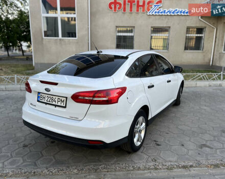 Белый Форд Фокус, объемом двигателя 2 л и пробегом 191 тыс. км за 8000 $, фото 2 на Automoto.ua
