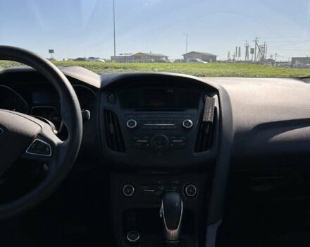 Форд Фокус 2015 в Львове на Automoto.ua Белый Форд Фокус, объемом двигателя 2 л и пробегом 137 тыс. км за 6700 $, фото 17 на Automoto.ua