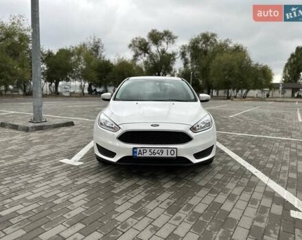 Форд Фокус 2015 в Запорожье на Automoto.ua Белый Форд Фокус, объемом двигателя 2 л и пробегом 150 тыс. км за 9900 $, фото 1 на Automoto.ua