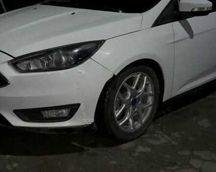 Белый Форд Фокус, объемом двигателя 2 л и пробегом 165 тыс. км за 8000 $, фото 10 на Automoto.ua