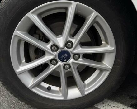 Белый Форд Фокус, объемом двигателя 2 л и пробегом 205 тыс. км за 8300 $, фото 43 на Automoto.ua