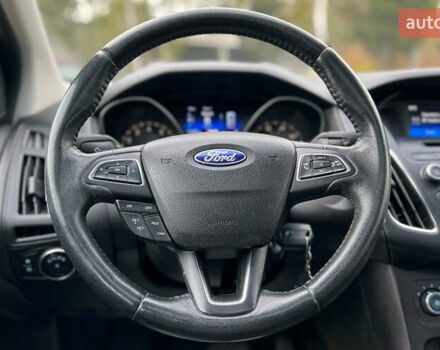 Форд Фокус 2015 у Львові на Automoto.ua Білий Форд Фокус, об'ємом двигуна 2 л та пробігом 175 тис. км за 8500 $, фото 10 на Automoto.ua