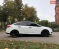 Белый Форд Фокус, объемом двигателя 2 л и пробегом 191 тыс. км за 8250 $, фото 7 на Automoto.ua