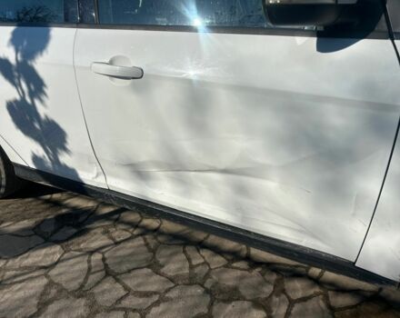 Білий Форд Фокус, об'ємом двигуна 2 л та пробігом 93 тис. км за 5800 $, фото 6 на Automoto.ua