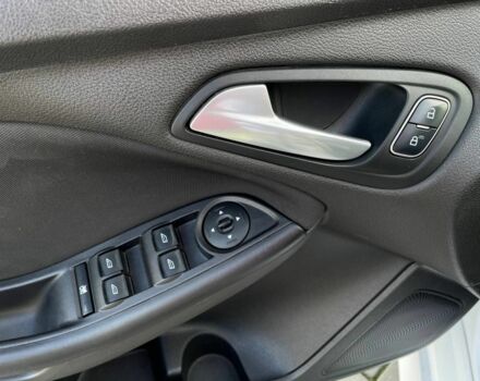 Білий Форд Фокус, об'ємом двигуна 2 л та пробігом 109 тис. км за 8200 $, фото 8 на Automoto.ua