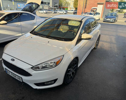 Белый Форд Фокус, объемом двигателя 2 л и пробегом 125 тыс. км за 8900 $, фото 2 на Automoto.ua