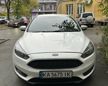 Белый Форд Фокус, объемом двигателя 2 л и пробегом 165 тыс. км за 8000 $, фото 1 на Automoto.ua