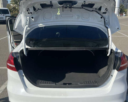 Белый Форд Фокус, объемом двигателя 2 л и пробегом 188 тыс. км за 6900 $, фото 23 на Automoto.ua