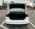 Белый Форд Фокус, объемом двигателя 2 л и пробегом 150 тыс. км за 9900 $, фото 13 на Automoto.ua