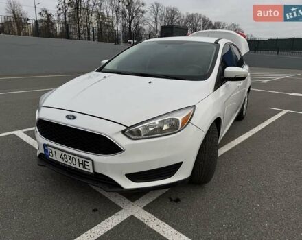 Белый Форд Фокус, объемом двигателя 2 л и пробегом 205 тыс. км за 8300 $, фото 4 на Automoto.ua