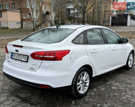 Білий Форд Фокус, об'ємом двигуна 2 л та пробігом 160 тис. км за 8500 $, фото 8 на Automoto.ua