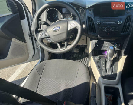 Белый Форд Фокус, объемом двигателя 2 л и пробегом 188 тыс. км за 6900 $, фото 19 на Automoto.ua